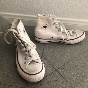 White hi-top converse size 6